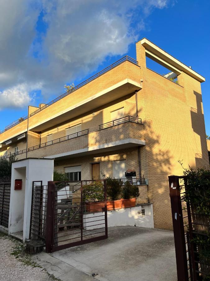 Casa Mare Apartment แตร์ราชินา ภายนอก รูปภาพ